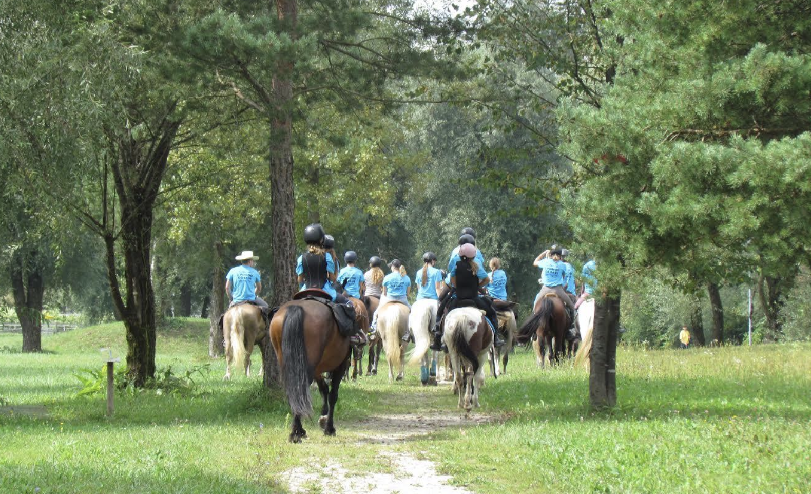 Vodeno terensko jahanje v naravi